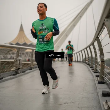 Runner Photo 8589013