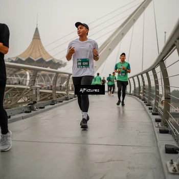 Runner Photo 8589020