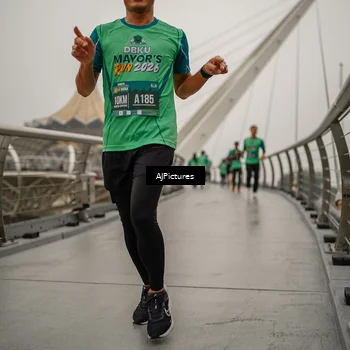 Runner Photo 8589032