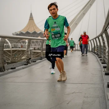 Runner Photo 8589034