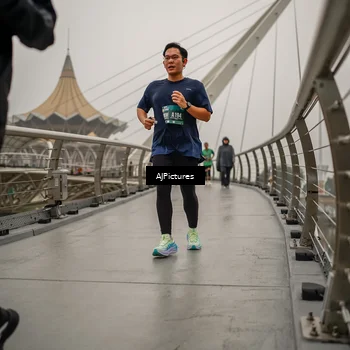Runner Photo 8589045