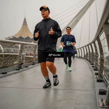 Runner Photo 8589046