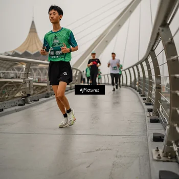 Runner Photo 8589049