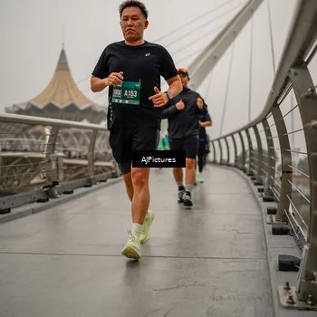Runner Photo 8589083