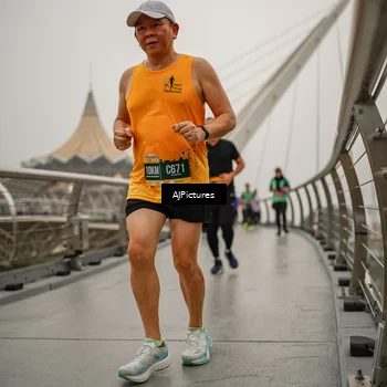 Runner Photo 8589131