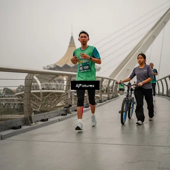 Runner Photo 8589179
