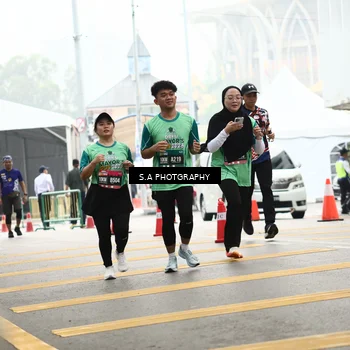 Runner Photo 8589182