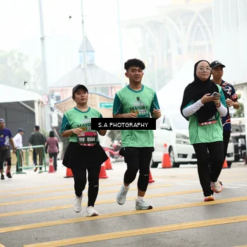 Runner Photo 8589183