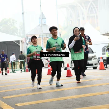 Runner Photo 8589209