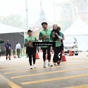 Runner Photo 8589216