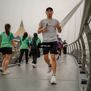 Runner Photo 8589230