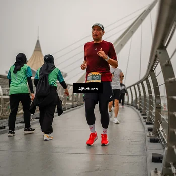 Runner Photo 8589236