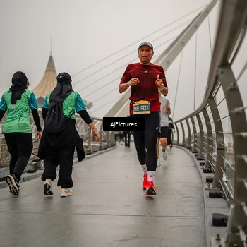 Runner Photo 8589240