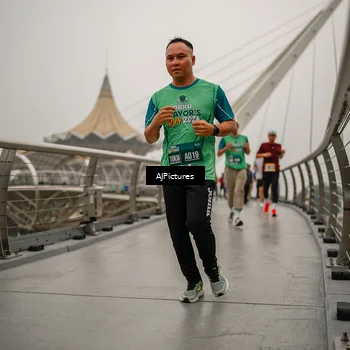 Runner Photo 8589244