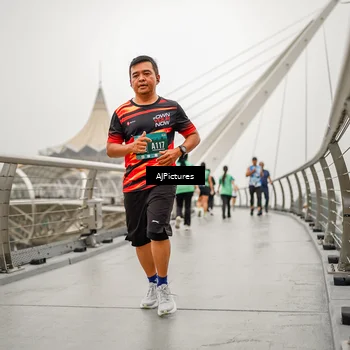 Runner Photo 8589288