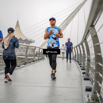 Runner Photo 8589296