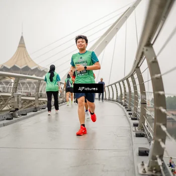 Runner Photo 8589302