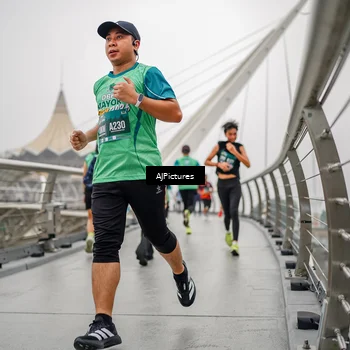 Runner Photo 8589307