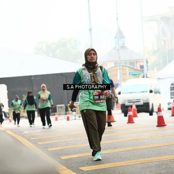 Runner Photo 8589335