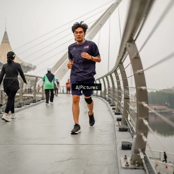 Runner Photo 8589338