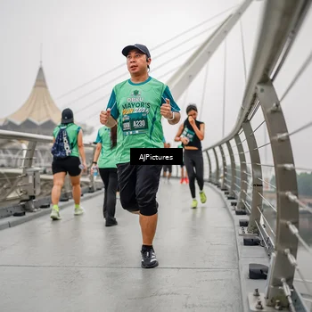 Runner Photo 8589351