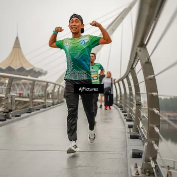 Runner Photo 8589367