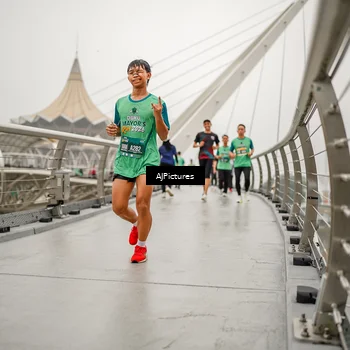 Runner Photo 8589386