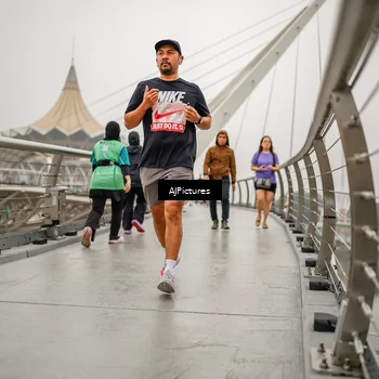 Runner Photo 8589391
