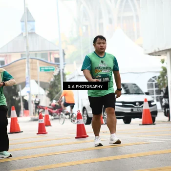 Runner Photo 8589395