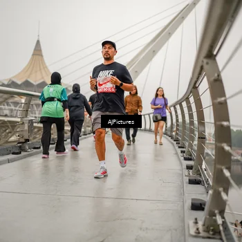 Runner Photo 8589398