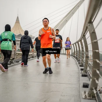 Runner Photo 8589399