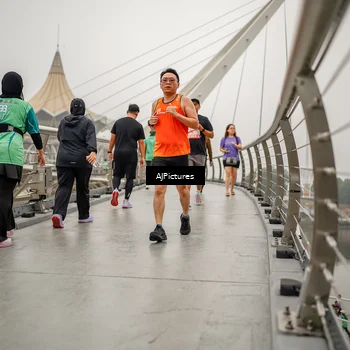 Runner Photo 8589402