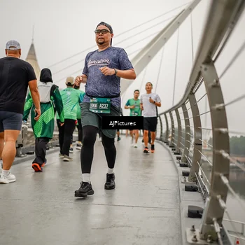 Runner Photo 8589408