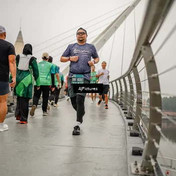 Runner Photo 8589418