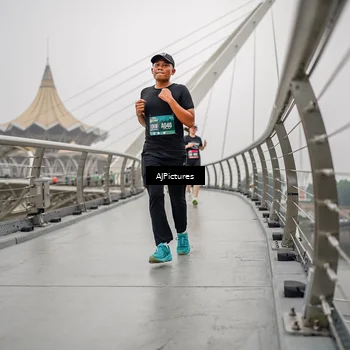 Runner Photo 8589439