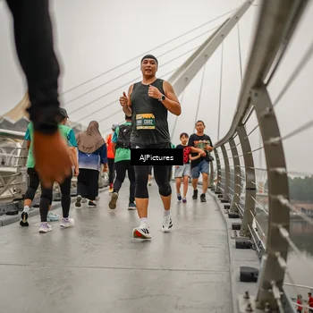 Runner Photo 8589492