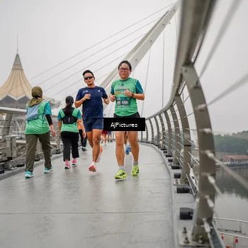 Runner Photo 8589503