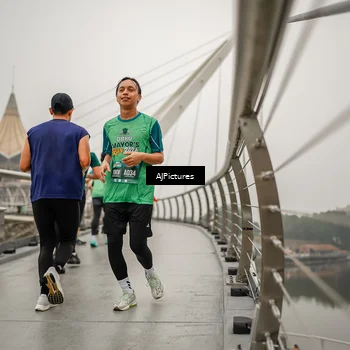 Runner Photo 8589529