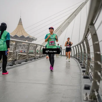 Runner Photo 8589572