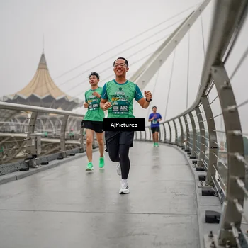 Runner Photo 8589651