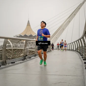 Runner Photo 8589654