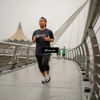 Runner Photo 8589657