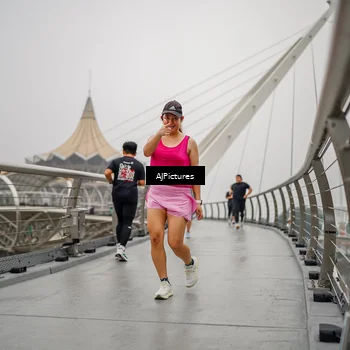 Runner Photo 8589677