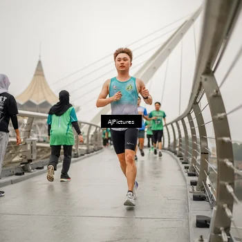 Runner Photo 8589692