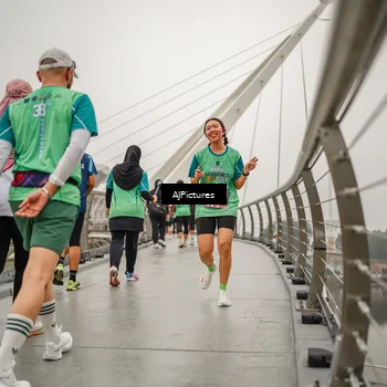 Runner Photo 8589753