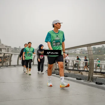 Runner Photo 8589757