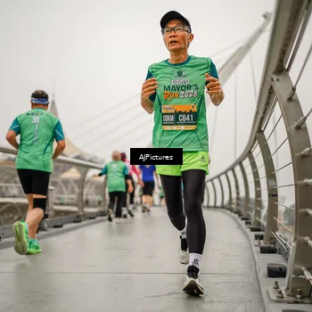 Runner Photo 8589796