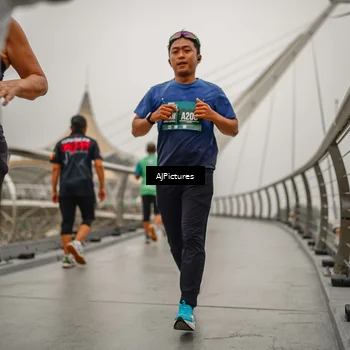 Runner Photo 8589840