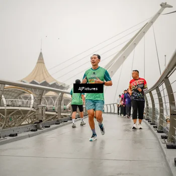 Runner Photo 8589860