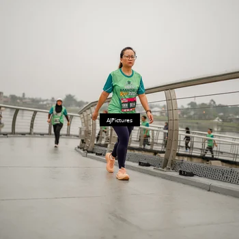 Runner Photo 8589876